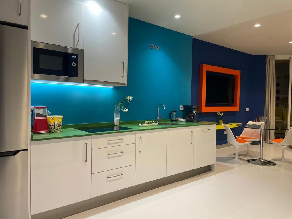Lahola Glam Suites Torremolinos Room photo