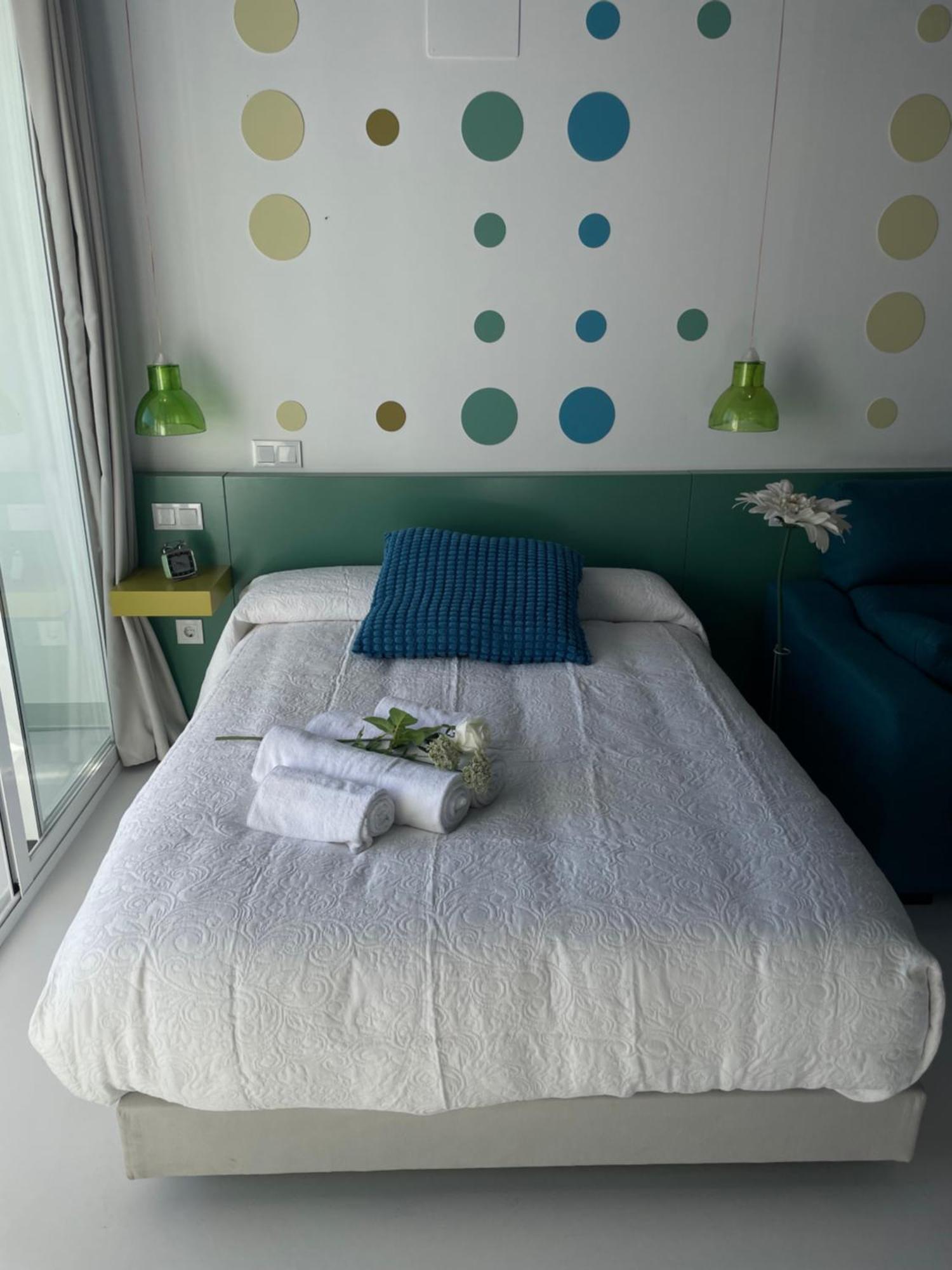 Lahola Glam Suites Torremolinos Room photo